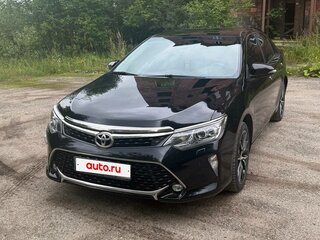 2018 Toyota Camry VII (XV50) Рестайлинг 2, чёрный, 2540000 рублей, вид 2