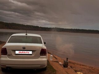 2018 Volkswagen Polo V Рестайлинг, белый, 750000 рублей, вид 5