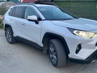 2019 Toyota RAV4 V (XA50), белый, 3600000 рублей, вид 3