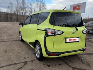2018 Toyota Sienta II, жёлтый, 1700000 рублей, вид 2