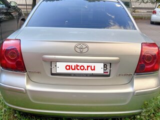 2004 Toyota Avensis II, серебристый, 515000 рублей, вид 2