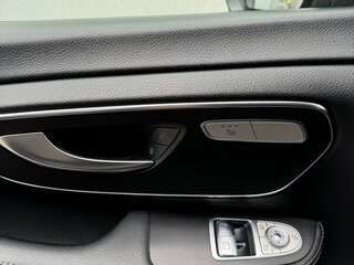 2020 Mercedes-Benz V-Класс Extra Long 300 d экстра длинный III (W447) Рестайлинг, чёрный, 6300000 рублей, вид 5