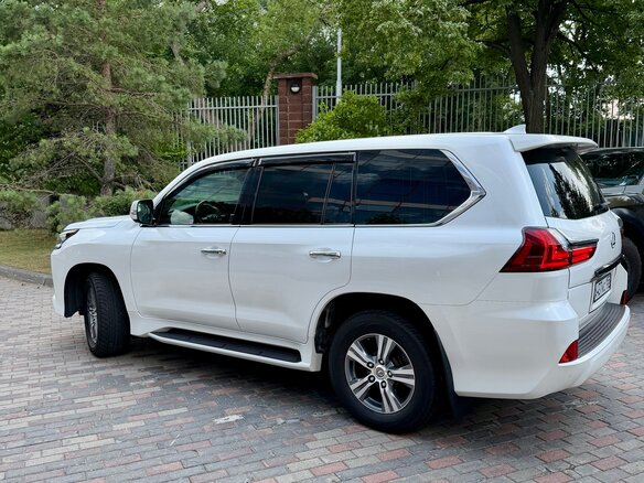 2020 Lexus LX 450d III Рестайлинг 2, белый, 7550000 рублей - вид 15