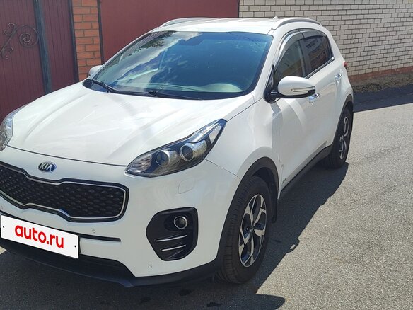 2018 Kia Sportage IV, белый, 2150000 рублей