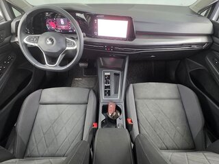 2022 Volkswagen Golf VIII, белый, 2620000 рублей, вид 5
