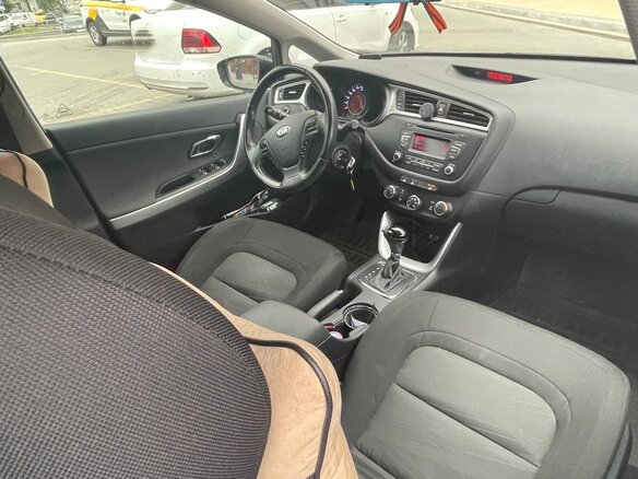2016 Kia Ceed II Рестайлинг, чёрный, 1560000 рублей - вид 8