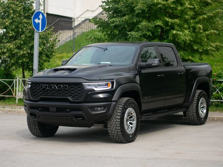 2025 Ram 1500 RHO V Рестайлинг, чёрный, 9000000 рублей, вид 1