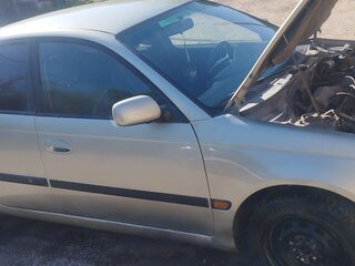 1998 Toyota Avensis I, зелёный, 255000 рублей, вид 2