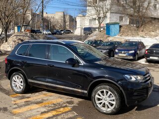 2014 Volkswagen Touareg II, чёрный, 2500000 рублей, вид 4