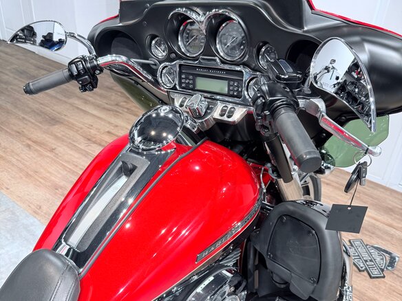 2011 Harley-Davidson Electra Glide, красный, 1399000 рублей - вид 20