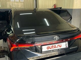 2023 Toyota Avalon V, чёрный, 3800000 рублей, вид 2