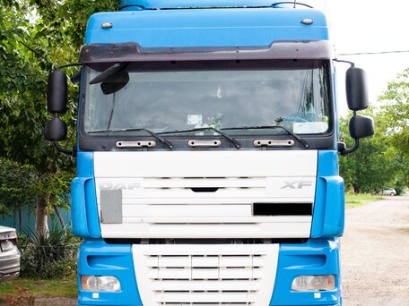 2008 DAF XF 105, синий, 6500000 рублей, вид 4