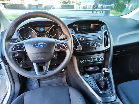2017 Ford Focus III Рестайлинг, белый, 730000 рублей - вид 12