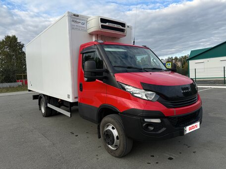 2017 Iveco Daily, красный, 6100000 рублей, вид 1