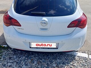 2011 Opel Astra J, белый, 585000 рублей, вид 3
