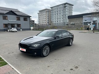 2011 BMW 7 серии 730i V (F01/F02/F04), чёрный, 1550000 рублей, вид 1