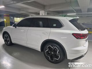 2026 Volkswagen Touareg III Рестайлинг, белый, 12094000 рублей, вид 5