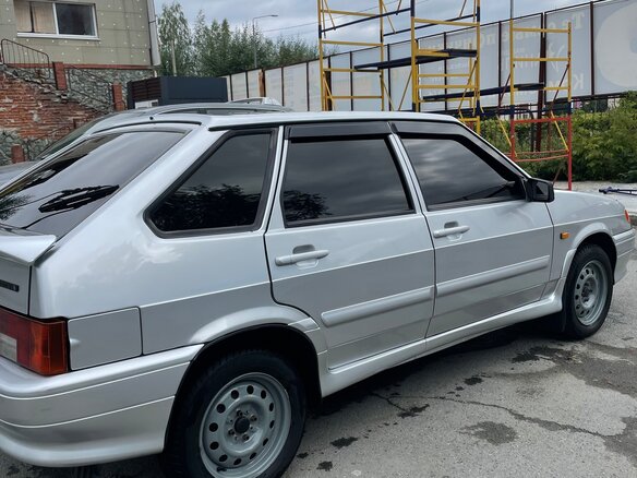 2010 Lada (ВАЗ) 2114, серебристый, 400000 рублей - вид 1