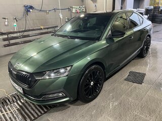 2021 Skoda Octavia IV (A8), зелёный, 3090000 рублей, вид 2