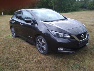 2018 Nissan Leaf II (ZE1), чёрный, 2000000 рублей, вид 2
