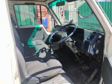 1985 Toyota Toyoace, белый, 750000 рублей, вид 5
