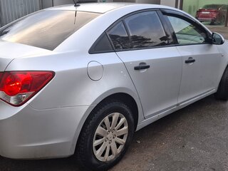 2010 Chevrolet Cruze I, серебристый, 470000 рублей, вид 3