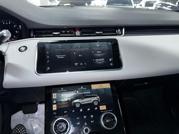2021 Land Rover Range Rover Evoque II, белый, 3625000 рублей - вид 9