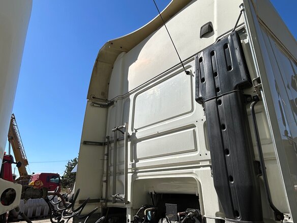 2008 DAF XF 105, белый, 3900000 рублей - вид 22