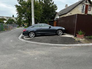 2013 Mercedes-Benz E-Класс 200 7G-Tronic IV (W212, S212, C207), серый, 1800000 рублей, вид 4