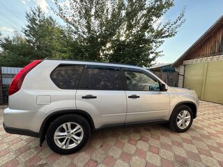 2011 Nissan X-Trail II Рестайлинг, серебристый, 1250000 рублей, вид 2