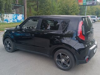 2014 Kia Soul II, чёрный, 925000 рублей, вид 4