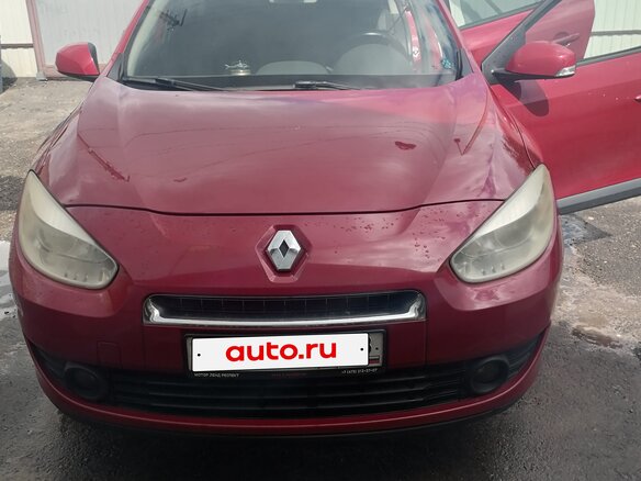 2010 Renault Fluence I, красный, 650000 рублей