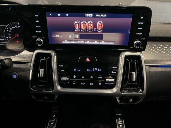 2021 Kia Sorento IV, чёрный - вид 12