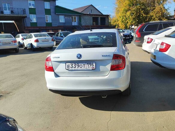 2016 Skoda Rapid I, белый, 580000 рублей - вид 2