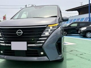 2024 Nissan Serena VI (C28), серебристый, 2400000 рублей, вид 3