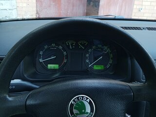 2004 Skoda Octavia I (A4) Рестайлинг, белый, 607000 рублей, вид 4