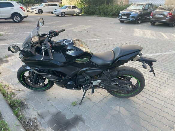 2019 Kawasaki Ninja 650, чёрный, 699000 рублей - вид 5