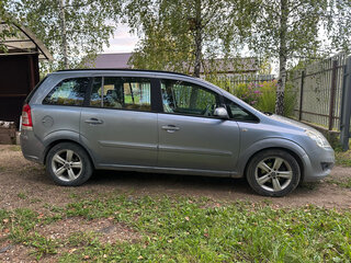 2008 Opel Zafira B Рестайлинг, серый, 370000 рублей, вид 3