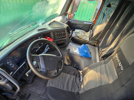 2014 Volvo FM, оранжевый, 7000000 рублей, вид 2