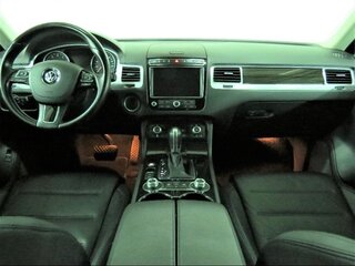 2016 Volkswagen Touareg II Рестайлинг, белый, 2930000 рублей, вид 2