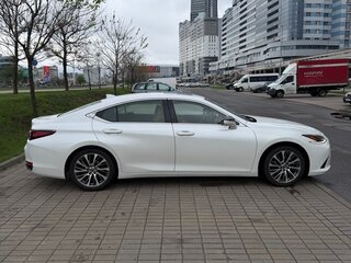 2019 Lexus ES 250 VII, белый, 3350000 рублей, вид 4