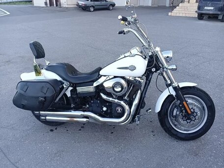 2011 Harley-Davidson Fat Bob, белый, 850000 рублей, вид 5