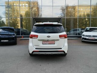 2017 Kia Carnival III, белый, 2225000 рублей, вид 5
