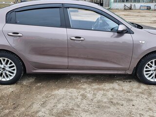 2020 Kia Rio IV, коричневый, 1550000 рублей, вид 2