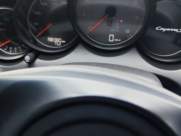 2010 Porsche Cayenne S II (958), серебристый - вид 7