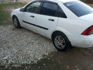 2002 Ford Focus I (North America), белый, 310000 рублей, вид 3