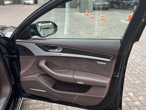 2016 Audi A8 Long III (D4) Рестайлинг, чёрный, 3300000 рублей - вид 36