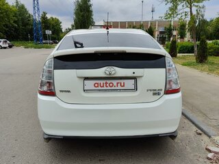 2008 Toyota Prius II Рестайлинг (XW20), белый, 750000 рублей, вид 4