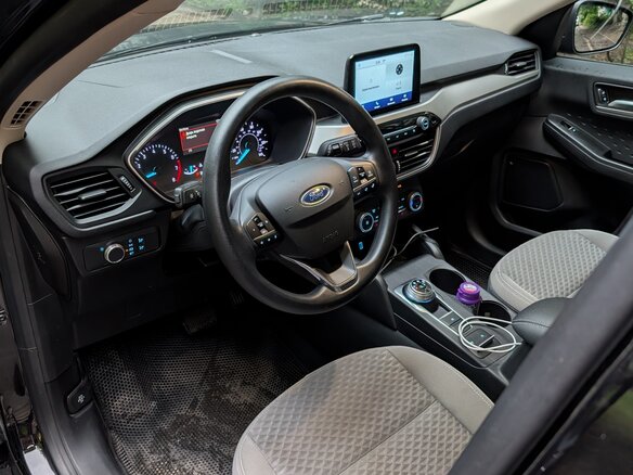 2020 Ford Escape IV, чёрный, 2100000 рублей - вид 7