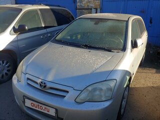 2004 Toyota Corolla IX (E120, E130) Рестайлинг, серебристый, 635000 рублей, вид 3